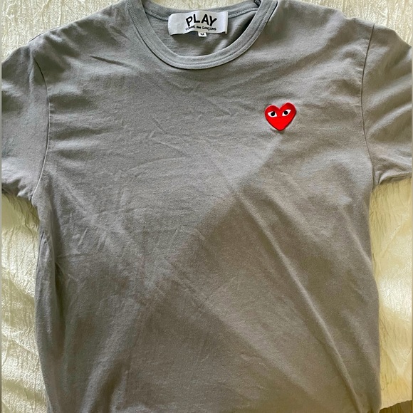 CDG COMME DES GARÇON PLAY T-Shirt - Picture 1 of 2
